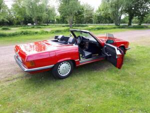 Image 11/18 de Mercedes-Benz 300 SL (1986)