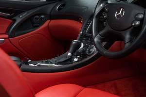 Image 32/41 of Mercedes-Benz SL 65 AMG (2004)