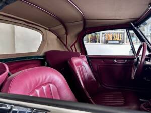 Immagine 16/31 di Austin-Healey 3000 Mk II (BJ7) (1962)