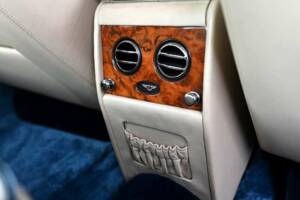 Bild 19/25 von Bentley Turbo R (1996)