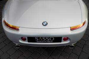 Image 32/84 of BMW Z8 (2001)