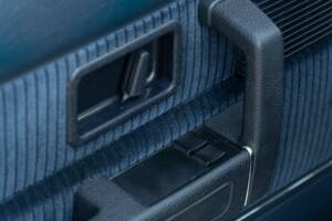 Immagine 37/43 di Volvo 240 GLE Injection (1989)