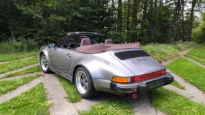 Image 15/104 of Porsche 911 Carrera 3.2 (1986)
