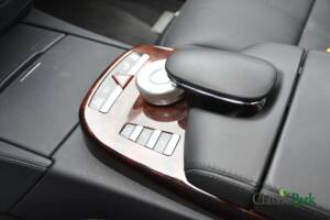 Bild 46/50 von Mercedes-Benz S 500 (2006)