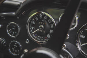 Image 26/37 de Aston Martin DB 5 (1964)