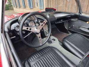 Image 12/25 of Chevrolet Corvette (1958)