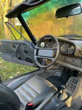 Image 2/8 of Porsche 911 Carrera 4 (1990)