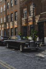 Image 30/39 of Bentley S 3 Continental (1965)