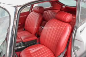 Afbeelding 12/28 van Jaguar E-Type V12 (2+2) (1971)