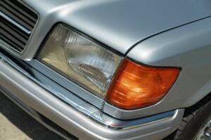 Afbeelding 13/50 van Mercedes-Benz 380 SEC (1982)