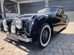 Image 13/37 de Jaguar XK 120 DHC (1954)