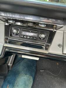 Immagine 2/23 di Buick Electra 225 Custom (1964)