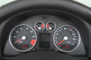 Bild 38/50 von Audi TT 1.8 T (2001)