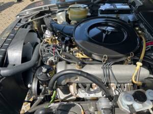 Image 35/43 de Mercedes-Benz 350 SLC (1974)