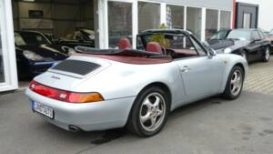 Image 8/23 of Porsche 911 Carrera 2 (1994)