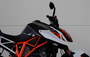 Image 13/83 of KTM 1290 Super Duke R (2018)
