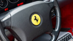 Image 43/83 of Ferrari F 355 Berlinetta (1996)