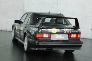 Imagen 12/50 de Mercedes-Benz 190 E 2.5-16 Evolution II (1990)
