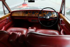 Image 41/48 of Bentley T 1 (1967)