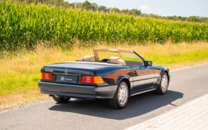 Image 4/44 de Mercedes-Benz 500 SL (1990)
