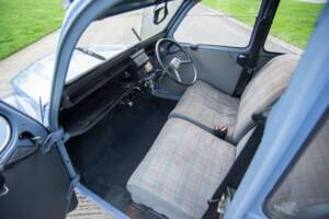 Image 13/38 de Citroën 2 CV 6 (1988)