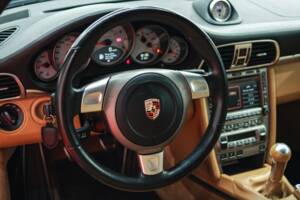 Image 16/48 of Porsche 911 Carrera 4S (2007)