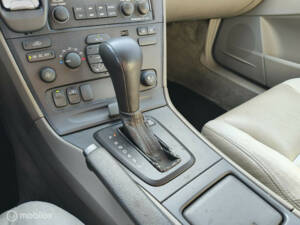 Afbeelding 17/28 van Volvo V 70 2.4 (2000)