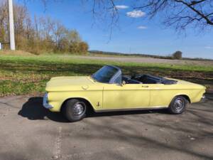 Bild 16/18 von Chevrolet Corvair Monza Convertible (1964)