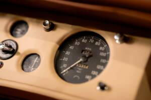 Image 23/50 of Jaguar XK 120 OTS (1952)