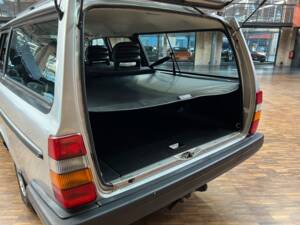 Bild 27/36 von Volvo 240 Polar (1990)