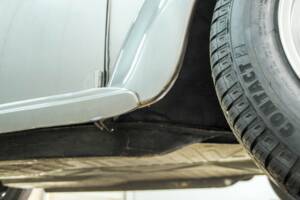 Image 41/50 of Volkswagen Beetle 1303 LS (1971)