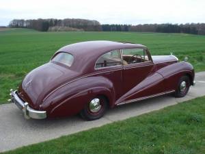 Bentley MK VI Fixed Head Coupé de Luxe (James Young) 1951
