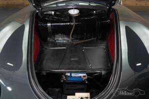 Image 6/18 of Porsche 356 1600 Speedster (1955)
