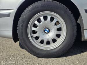 Imagen 9/37 de BMW 523i (1999)