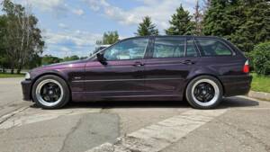 Bild 5/8 von BMW 330i Touring (2001)