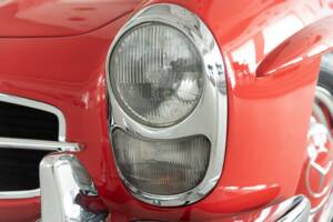 Image 19/47 de Mercedes-Benz 300 SL Roadster (1959)