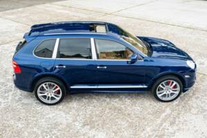 Image 3/25 of Porsche Cayenne Turbo (2008)