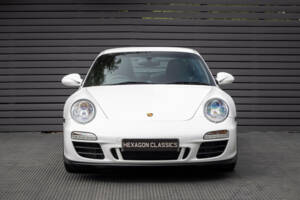 Image 18/38 of Porsche 911 Carrera GTS (2011)