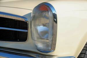 Image 27/50 of Mercedes-Benz 250 SL (1967)