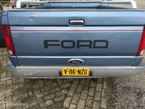 Image 20/42 of Ford F-150 XL (1982)