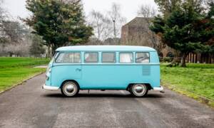 Image 2/40 of Volkswagen T2c Combi (1966)
