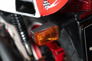Image 19/33 de Moto Guzzi DUMMY (1990)