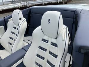 Afbeelding 23/66 van Ferrari California 30 (2013)