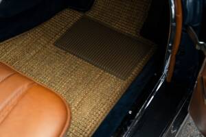 Image 33/57 de Mercedes-Benz 280 SE 3,5 (1971)