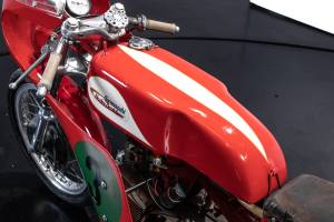 Bild 17/32 von Aermacchi Harley-Davidson DUMMY (1963)