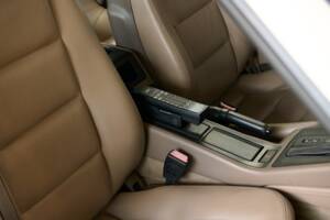 Immagine 37/50 di BMW 850i (1990)