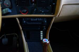 Image 28/56 of BMW 323i (1980)