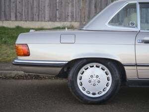 Bild 6/30 von Mercedes-Benz 560 SL (1989)