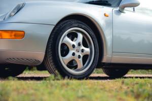 Image 7/15 of Porsche 911 Carrera 4 (1994)