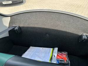 Image 63/92 of Volkswagen Beetle 1600 (1996)